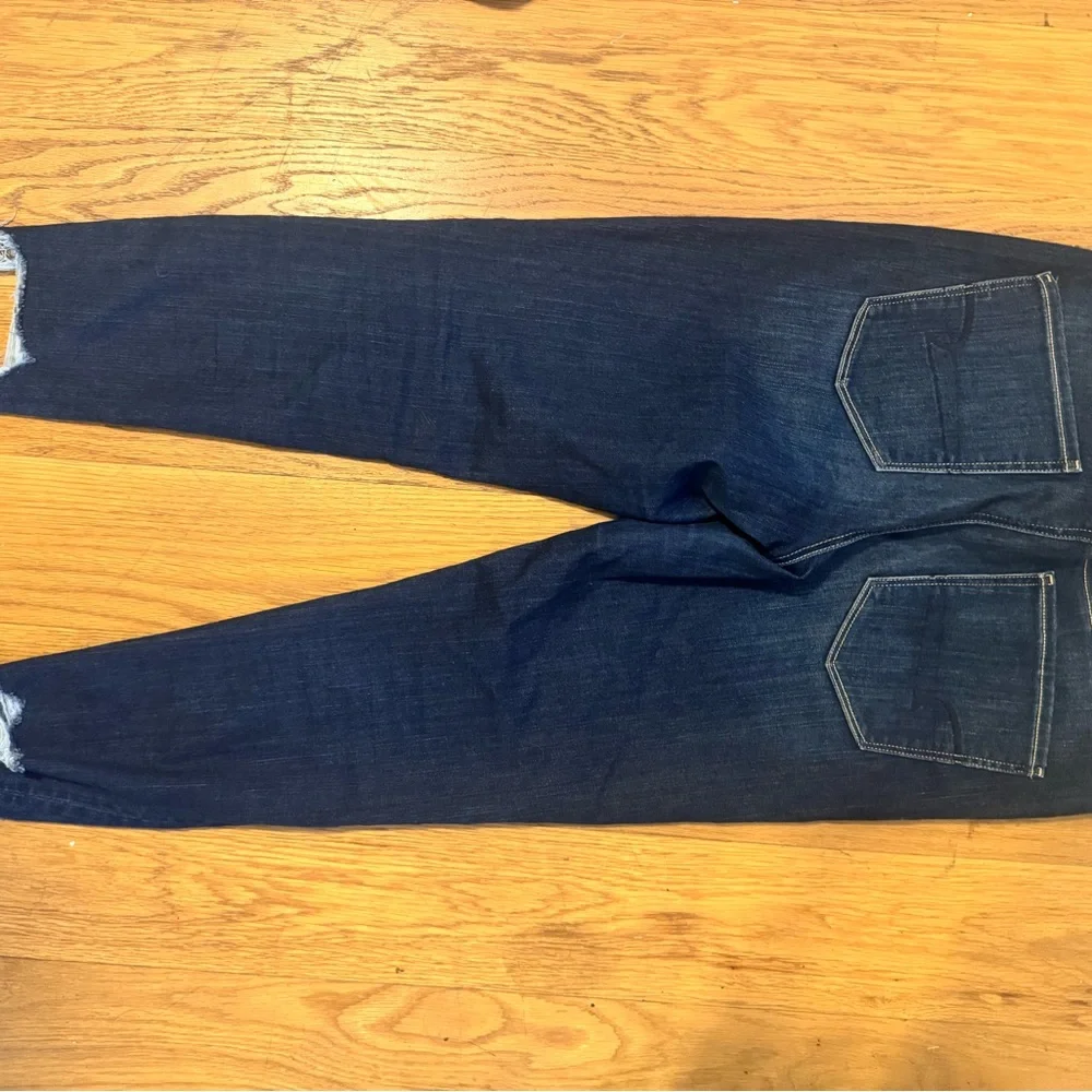 American Eagle Outfitters Women's Distressed Dark Blue Cropped Jeans - Picture 4 of 5